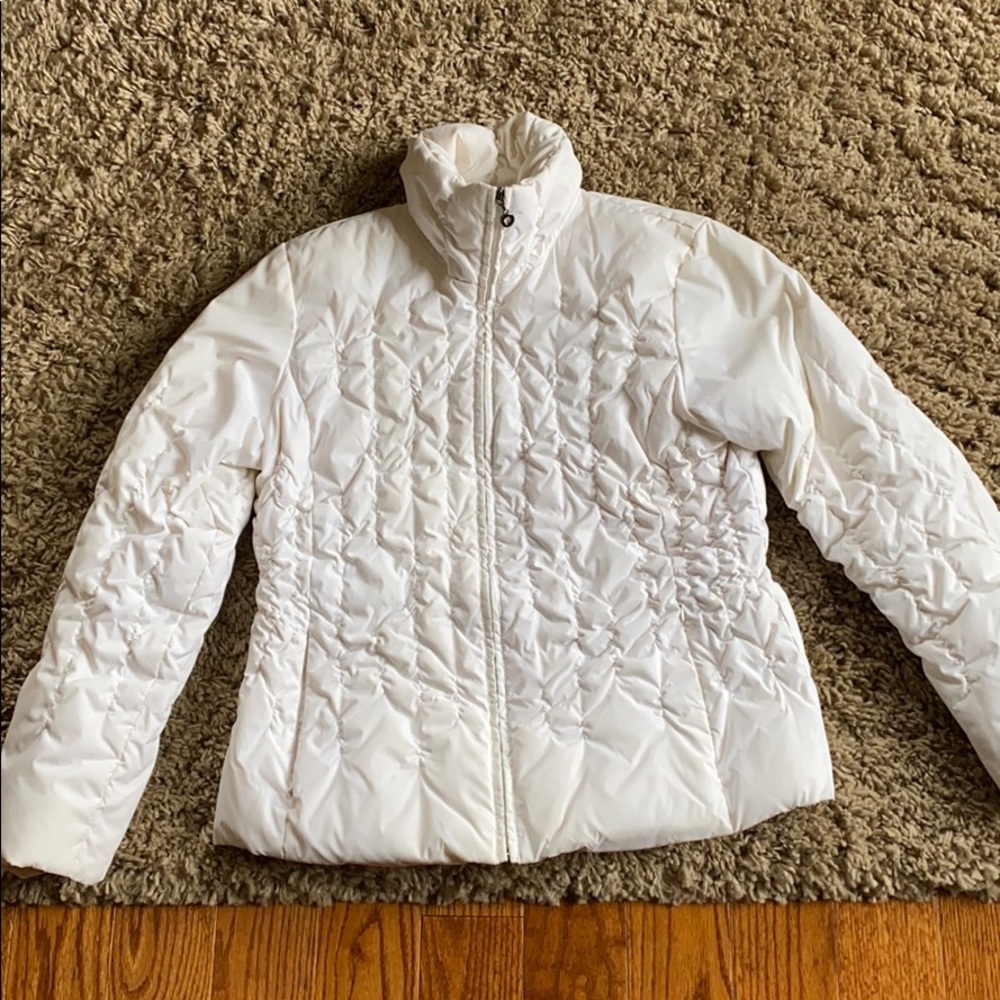 Nine West white puffer jacket